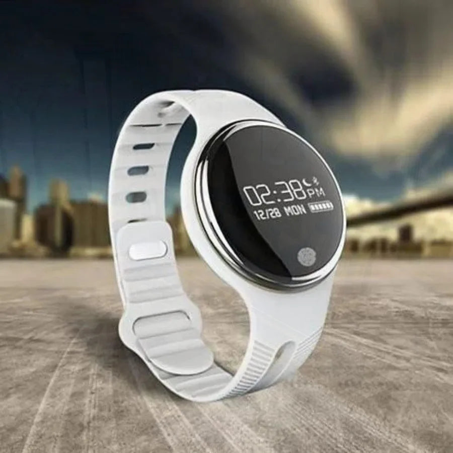 Your Personal Trainer And Monitor Wrist Watch